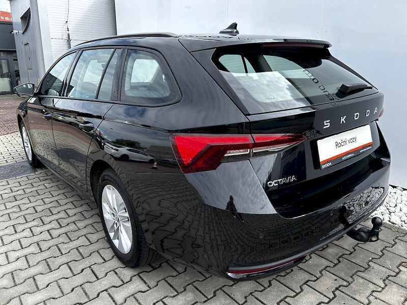 Škoda Octavia (2024) Combi 2.0 TDI 85kW MP6 Selecti - fotka 34 z 34