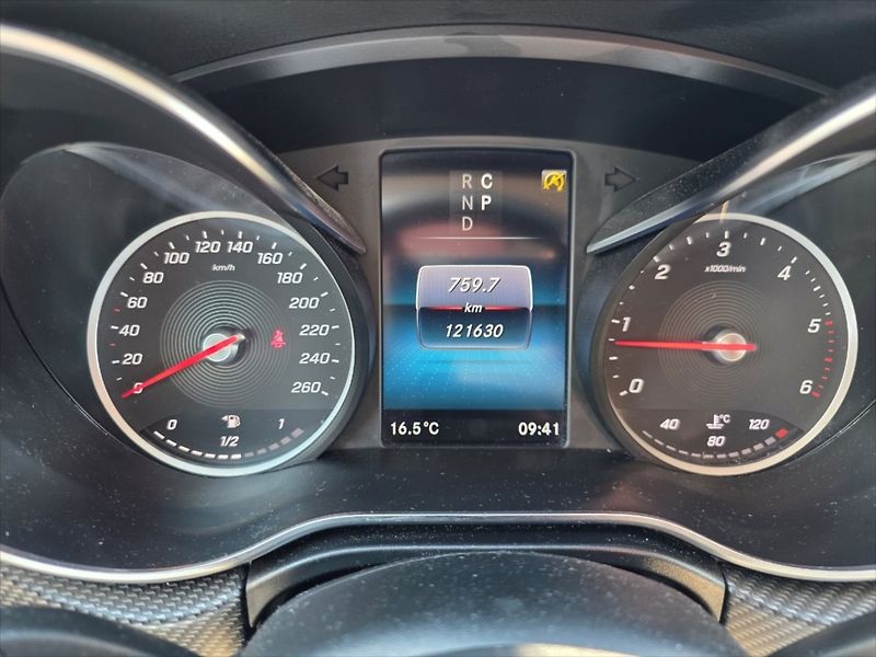 Mercedes-Benz Třídy V 2,0 V 300 d AVG 4M. 1. majitel - fotka 12 z 12
