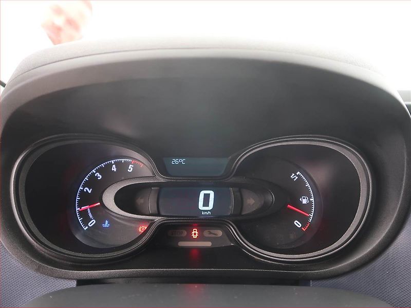 Opel Vivaro (2017) 1.6 CDTI, Bus, 8Míst, ČR, DPH - fotka 9 z 16