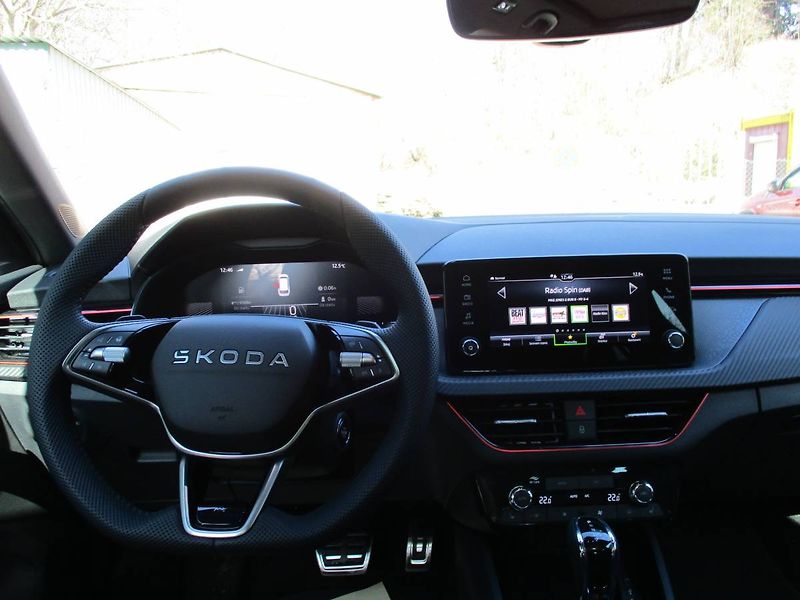 Škoda Kamiq Monte Carlo 1,0 TSI 85kW/DSG/T - fotka 12 z 14