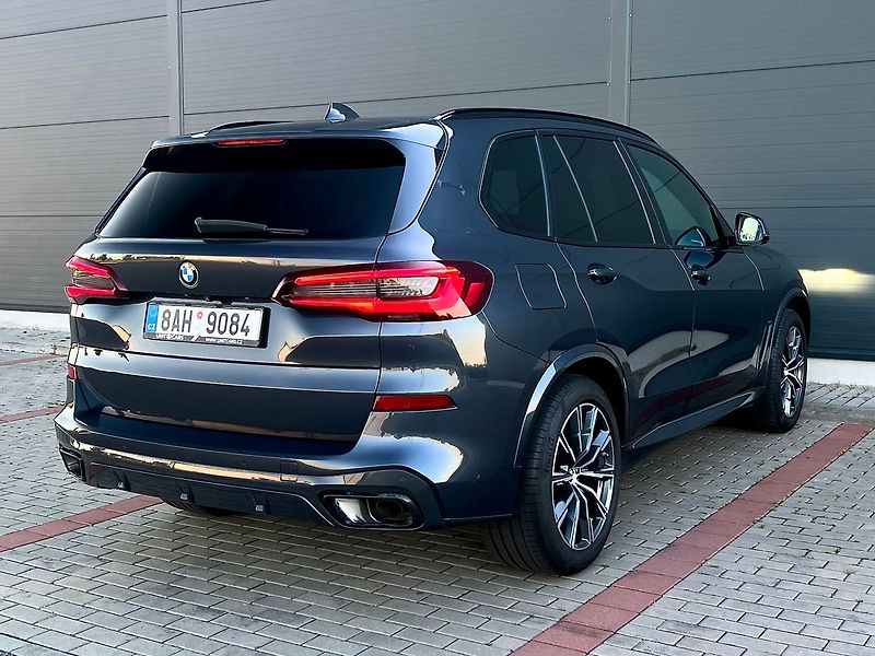 BMW X5 30D xDrive M-Sport-Panorama - fotka 6 z 71