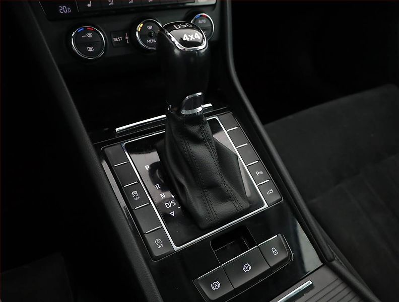 Škoda Superb (2016) Style 2.0 TDI, 4X4, Automat - fotka 11 z 17