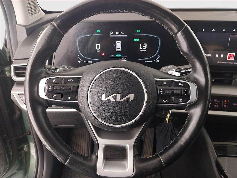 Kia Sportage (2023) 1.6 T-GDI MHEV - fotka 16 z 19