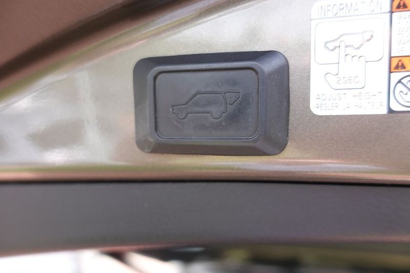 Toyota RAV4 2.0 VVTi Multidrive S  Active - fotka 14 z 33