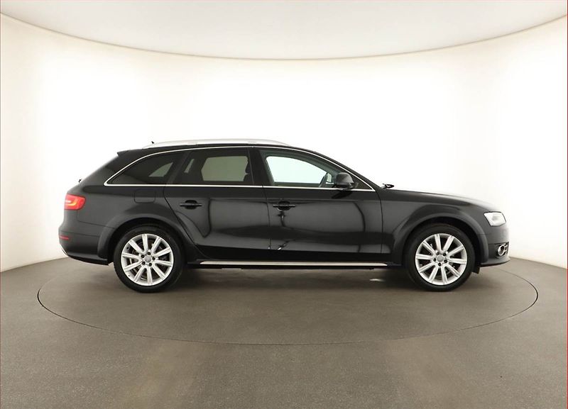 Audi A4 Allroad (2013) 2.0 TDI, Automat, Serv.kniha - fotka 6 z 17