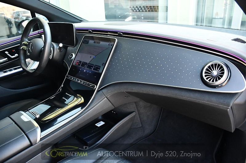 Mercedes-Benz EQE 350 4MATIC - fotka 21 z 52