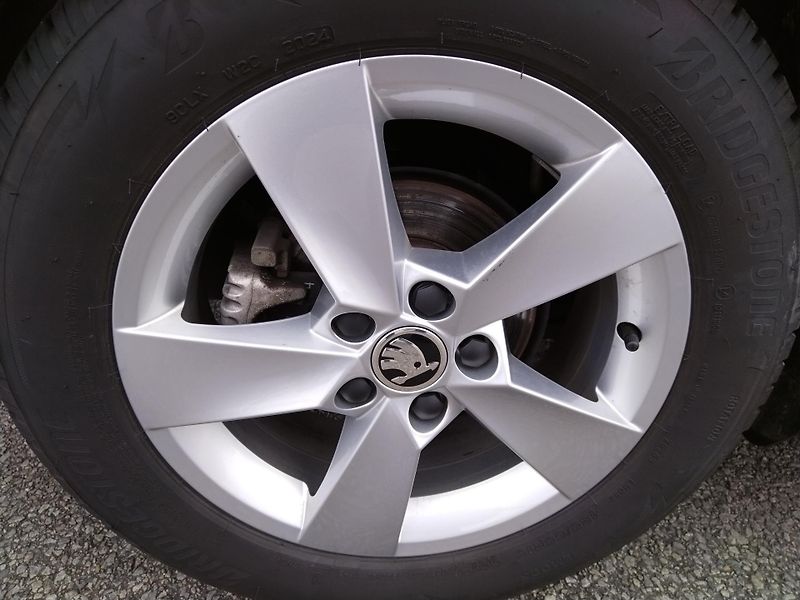 Škoda Fabia 1.0 TSi Monte Carlo - fotka 27 z 29