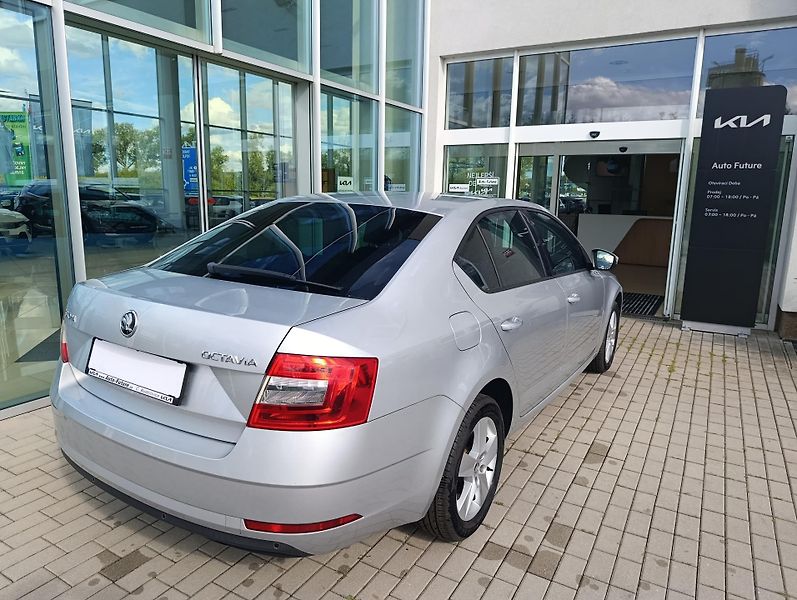 Škoda Octavia (2018) 1.0. 85 kw ČR - fotka 2 z 11
