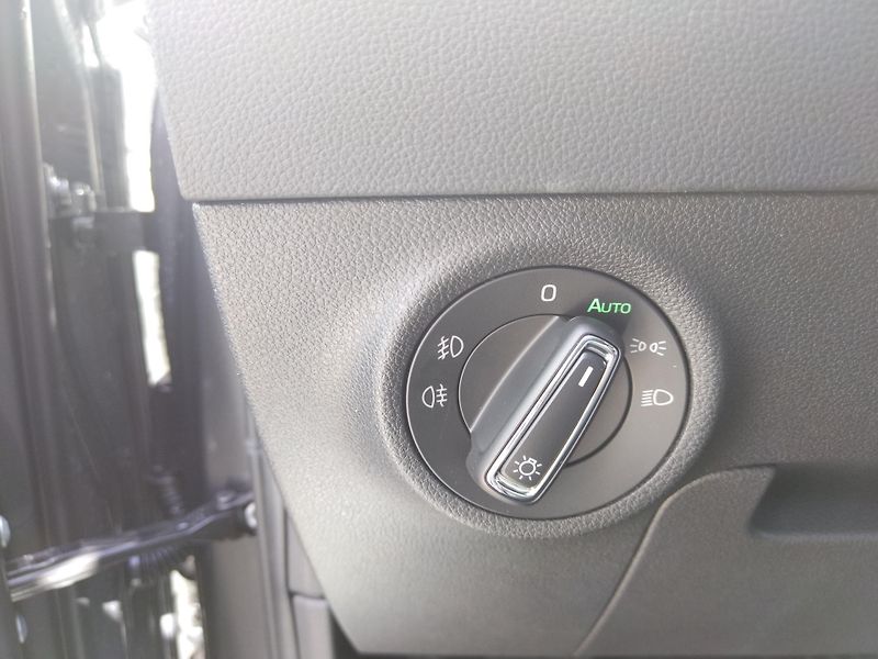 Škoda Karoq 1,5 TSI - fotka 17 z 29
