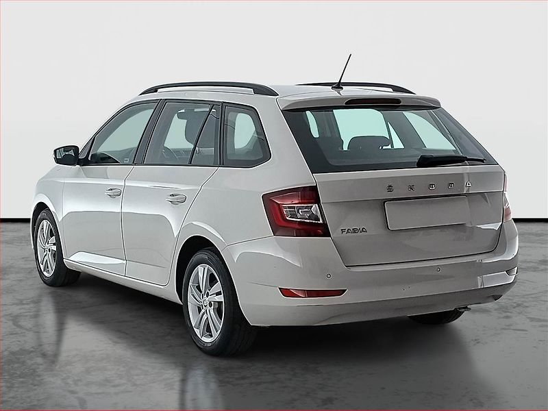 Škoda Fabia (2021) Style 1.0 TSI, Serv.kniha - fotka 4 z 16