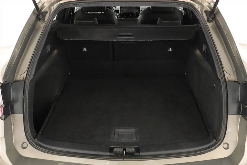 Toyota Corolla (2021) Style 2.0 Hybrid - fotka 11 z 16