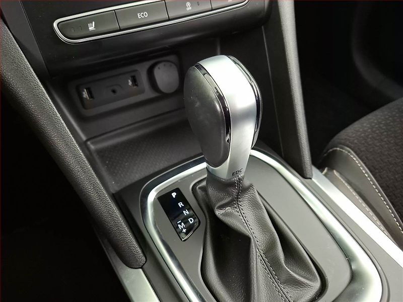 Renault Mégane (2017) 1.5 dCi, Automat, Kůže, Navi - fotka 16 z 19