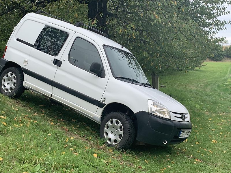 Peugeot Partner (2008) 1.6HDi 4x4 125000km 3 místa  - fotka 1 z 15