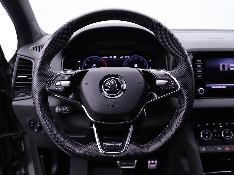 Škoda Karoq 2,0 TDI DSG 4x4 Sportline DPH - fotka 18 z 37