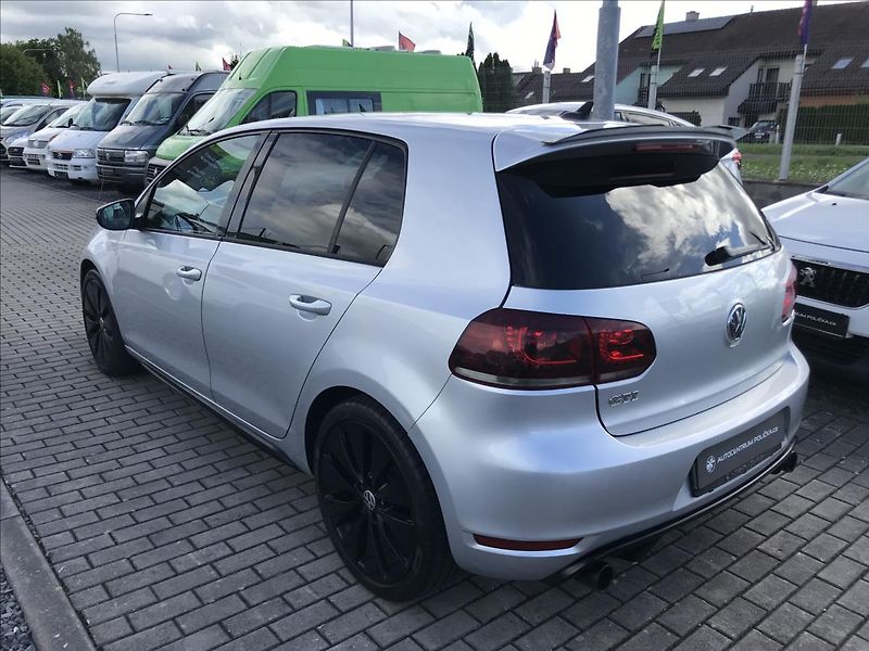 Volkswagen Golf 1,2 GTI - fotka 4 z 16