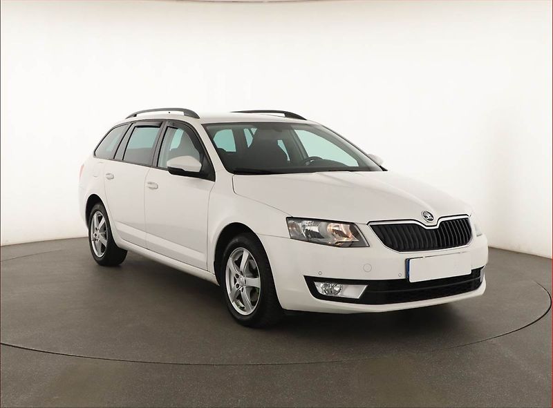 Škoda Octavia (2014) 1.2 TSI, Tempomat - fotka 1 z 14