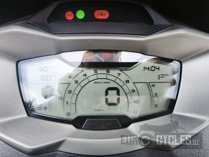 Piaggio MP3 300 (2025) MP3 310 - fotka 11 z 14