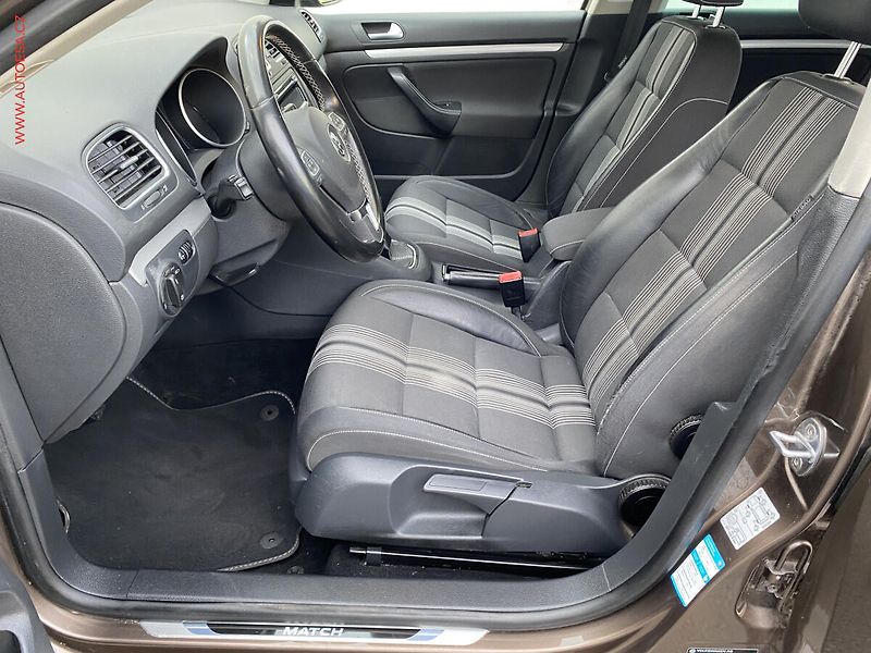 Volkswagen Golf (2012) 1.2 TSi, Match, +ALU - fotka 9 z 16