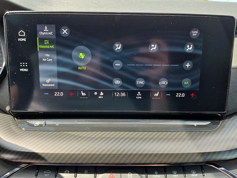 Škoda Octavia Combi 2,0 TSI DSG RS 180 kW - fotka 21 z 28