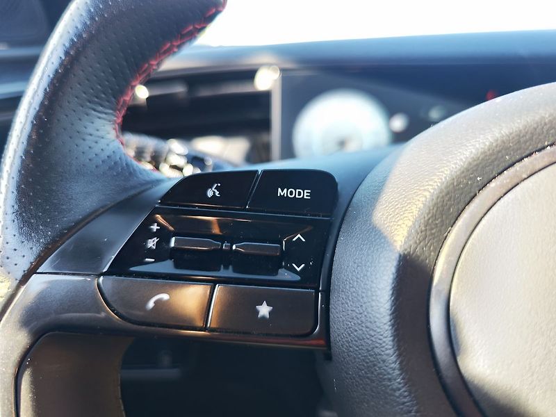 Hyundai Tucson 1.6 T-GDI/110kW N-Line - fotka 29 z 37