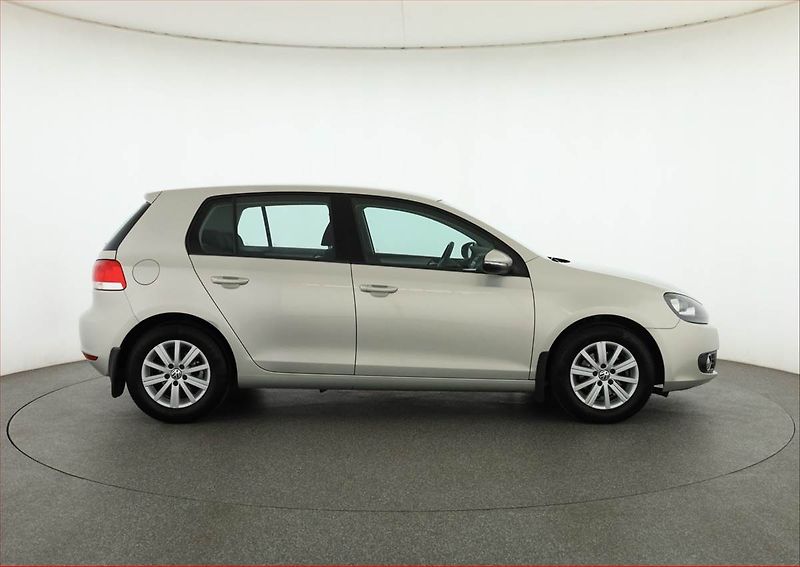 Volkswagen Golf (2010) 1.2 TSI, ČR,1.maj, Serv.kniha - fotka 6 z 18