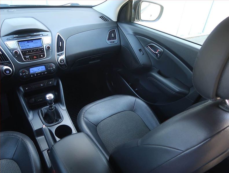 Hyundai ix35 (2013) 1.6 GDI, Serv.kniha, Tempomat - fotka 8 z 17