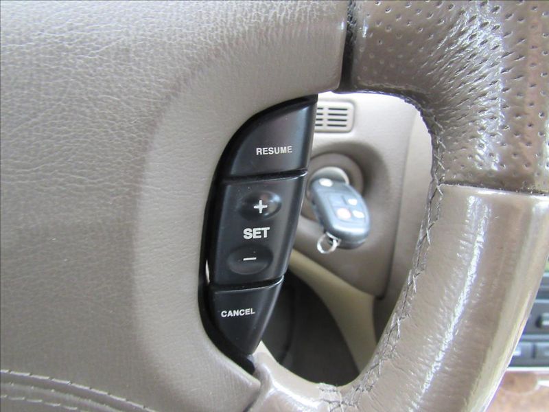 Jaguar S-Type 3,0 i Exclusive 175 KW - fotka 19 z 28