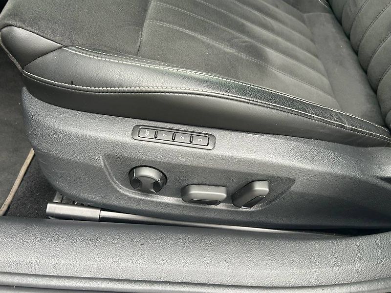 Škoda Superb Style 7DSG 2,0TDI - fotka 7 z 26
