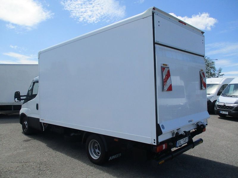 Iveco Daily 35C16, 2.3, HC, 8 palet - fotka 10 z 21
