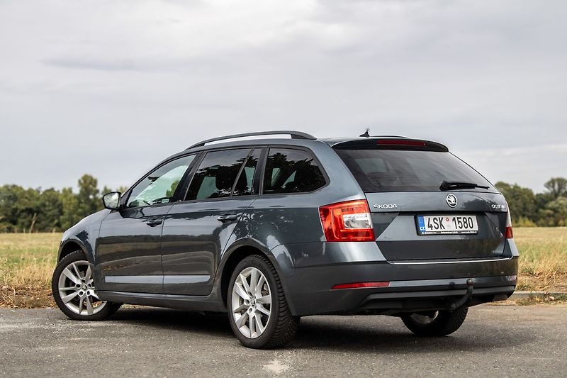 Škoda Octavia - fotka 7 z 21