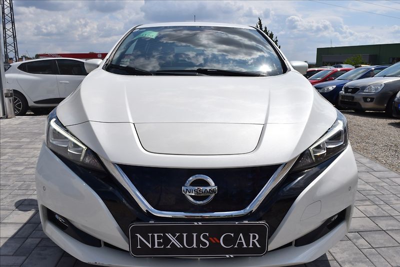Nissan Leaf 42KW TEKNA TOP VÝBAVA - fotka 2 z 26