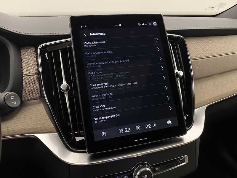 Volvo XC90 (2026) T8 AWD Plug-in DARK PLUS 7m - fotka 63 z 66