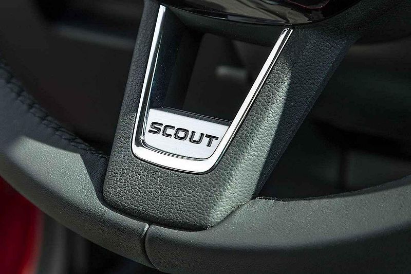 Škoda Octavia Combi RS a Škoda Octavia Scout.