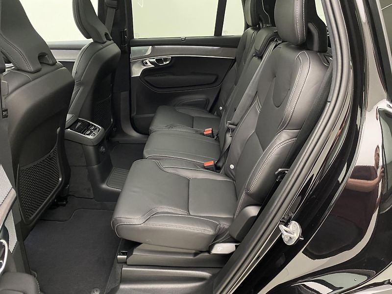 Volvo XC90 (2026) T8 AWD Plug-in DARK ULTRA - fotka 6 z 75