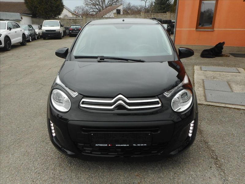 Citroën C1 1,0 VTi - fotka 2 z 23