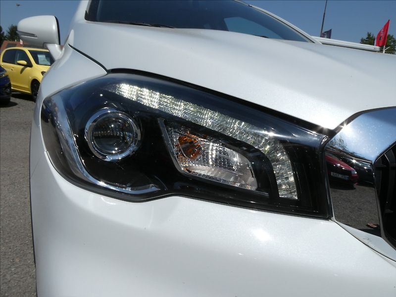 Suzuki SX4 S-Cross 1,4 BoosterJet 4x4 Hybrid,2xko - fotka 5 z 47