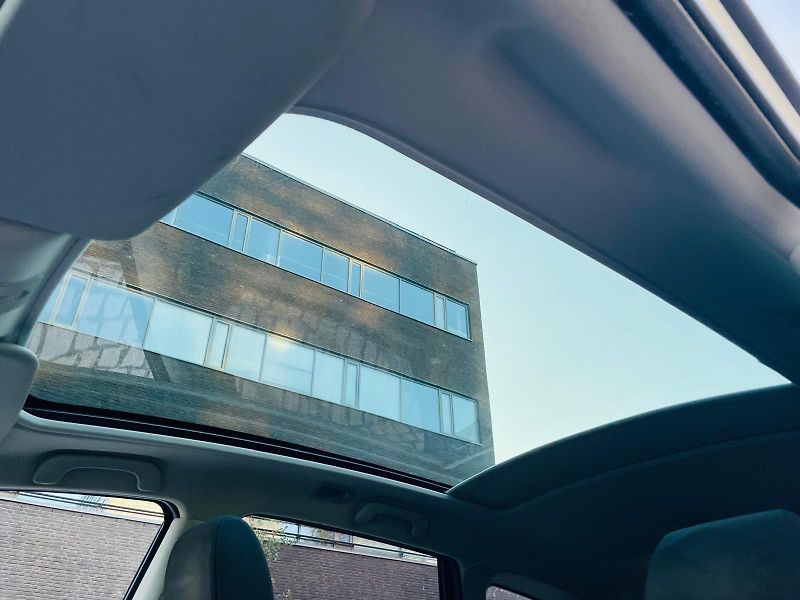 Nissan Qashqai 2.0i KAMERA TAŽNÉ SERVISKA 7M - fotka 43 z 45