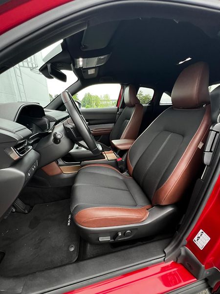 Mazda MX-30 EV 107kW 35kWh First Edition  - fotka 6 z 26
