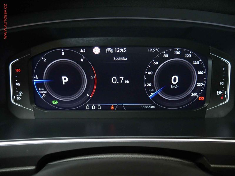 Volkswagen Tiguan Allspace (2022) 2.0 TDI, 2.maj,ČR, Elegance - fotka 13 z 22