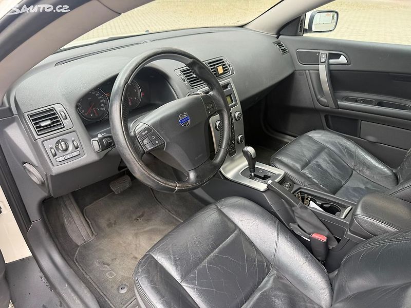 Volvo C70 (2007) 2.4D, 132kw Kabrio Automat - fotka 16 z 21