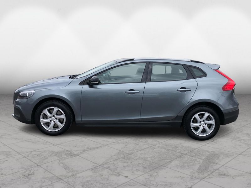 Volvo V40 D3 Cross Country - fotka 3 z 29