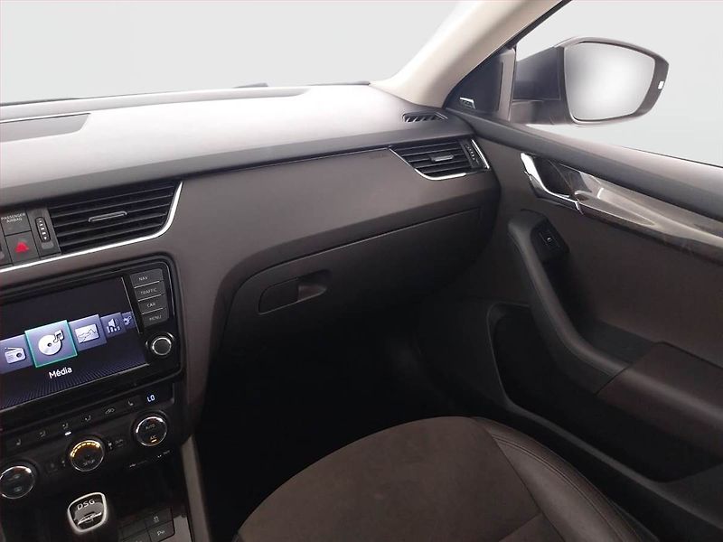 Škoda Octavia (2015) Laurin&Klement 2.0 TDI, 4X4 - fotka 8 z 31