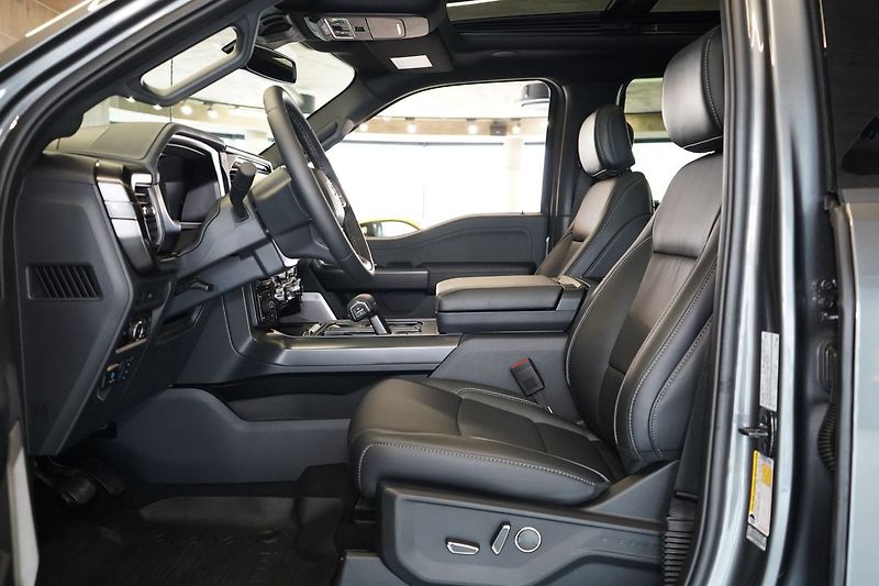 Ford F-150 (2026) Lariat 5,0 298 kW - fotka 20 z 53