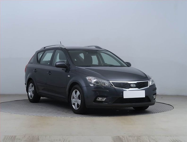 Kia Ceed (2010) EX 1.4 CVVT, ČR,1.maj - fotografie inzerátu