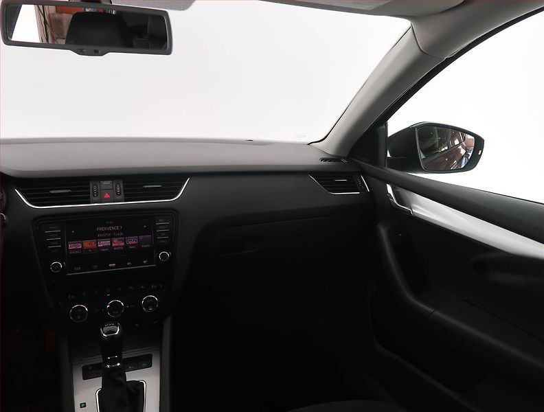 Škoda Octavia (2013) Ambition Plus 2.0 TDI, Automat - fotka 8 z 20