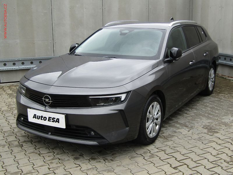 Opel Astra (2023) 1.5 CDTi, Elegance - fotka 3 z 22