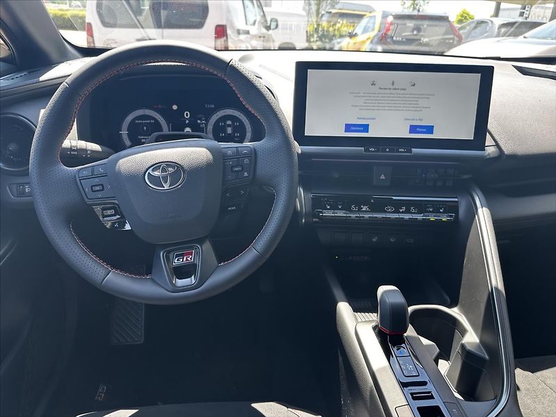 Toyota C-HR 1,8 GR Sport - fotka 6 z 14