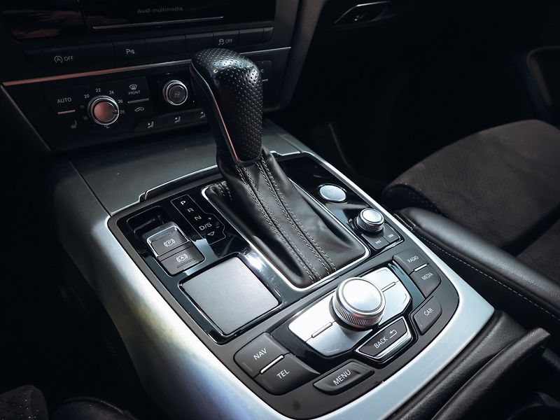 Audi A6 3.0 BiTDI, Quattro S-line - fotka 16 z 29