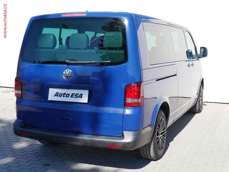 Volkswagen Transporter (2009) 2.5TDI L2 9míst, AC - fotka 4 z 16