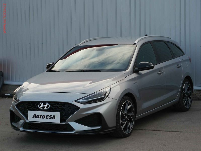 Hyundai i30 (2023) 1.5T-GDi, 1.maj,ČR, AT, LED - fotka 3 z 28